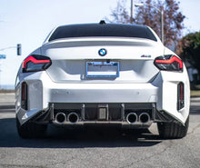 Load image into Gallery viewer, BMW G87 M2 Suvneer Carbon Fiber LED Diffuser
