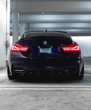 Load image into Gallery viewer, BMW F82 M4 3D Style Carbon Fiber Spoiler
