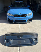 Load image into Gallery viewer, BMW F82 M4 OEM Style Carbon Fiber Trunk
