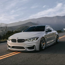 Load image into Gallery viewer, BMW F8X K Style Carbon Fiber Front Lip - M3 / M4
