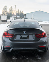Load image into Gallery viewer, BMW F82 M4 Carbon Fiber PSM High Kick Style Spoiler
